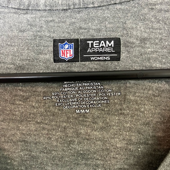 NFL Gray and Orange Graphic Fitted Short Sleeve T-Shirt‎ - Picture 3 of 4